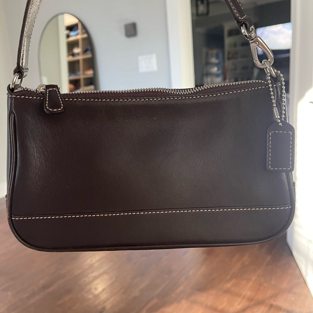 Coach Vintage leather Hampton 7785.  Dark brown